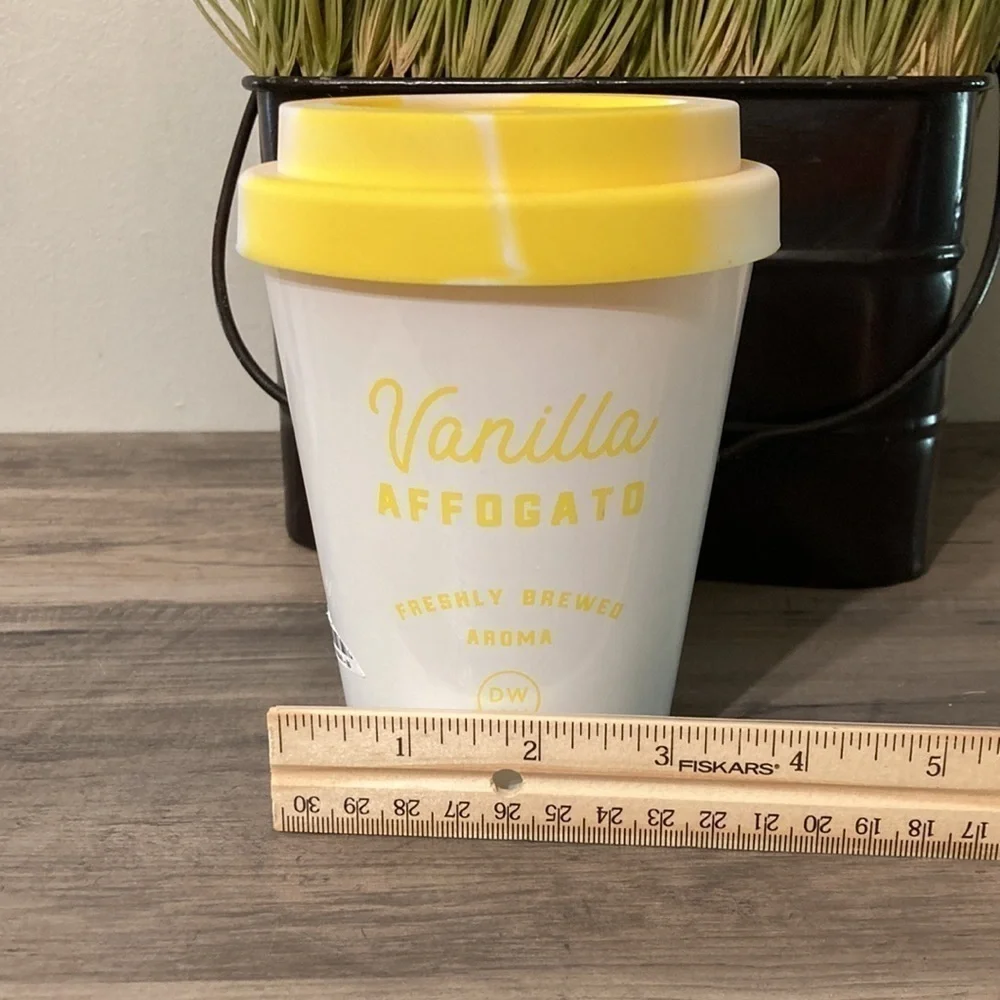 NEW DW HOME VANILLA AFFOGATO FRESHLY BREWED AROMA CANDLE